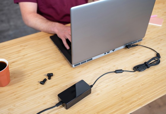TRUST Primo Laptop Charger 19V-90W