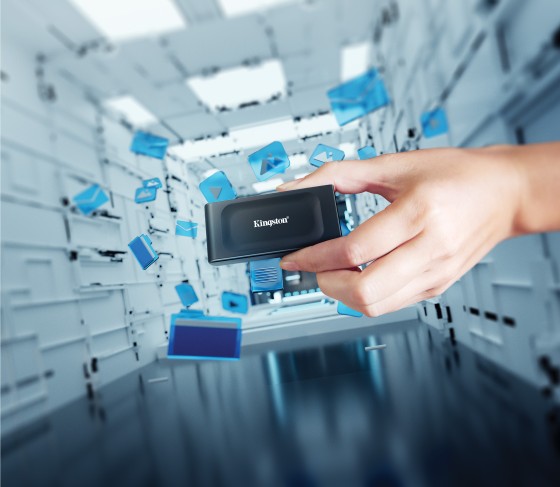 KINGSTON XS1000 2To SSD Pocket-Sized USB 3.2 Gen 2 External Solid State Drive Up to 1050Mo/s