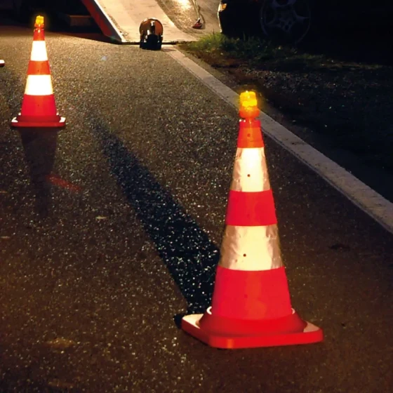 LAMPE TORCHE POUR CONE SIGNALISATION