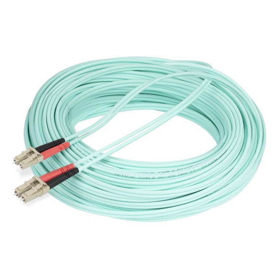 StarTech.com Câble à Fibre Optique Multimode LC/UPC vers LC/UPC OM4, 20m - Cordon de raccordement - LC/UPC multimode (M) pour LC/UPC multimode (M) - 20 m - fibre optique - duplex - 50 / 125 microns - OM4 - débit de transfert de données jusqu'à 100 Gbps, s