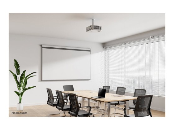 1 Support plafond universel pour projecteur