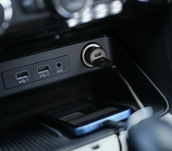 TRUST MAXO 38W Car Charger