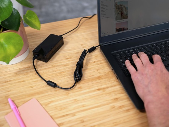 TRUST Primo Laptop Charger 19V-90W