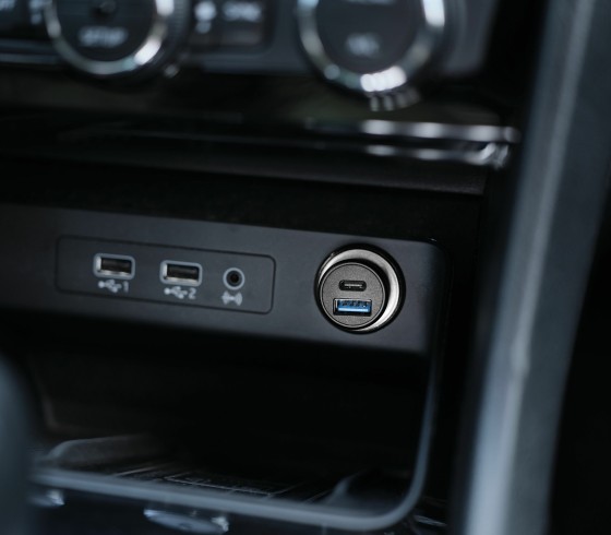 TRUST MAXO 38W Car Charger