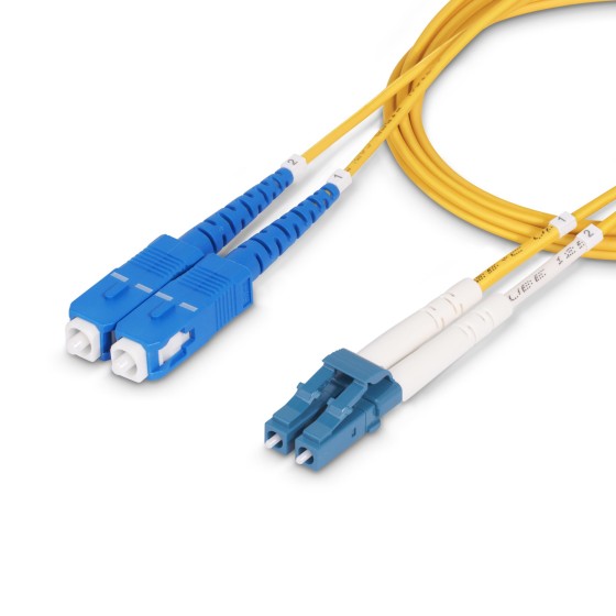 StarTech.com Câble Fibre Optique de 5m Monomode LC vers SC(UPC) OS2, LSZH - Cordon de raccordement - mode unique LC/UPC (M) pour mode unique SC/UPC (M) - 5 m - 2 mm - fibre optique - duplex - 9 / 125 micromètres - OS1/OS2 - débit de transfert de données j