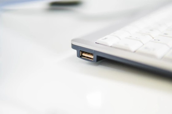 BakkerElkhuizen UltraBoard 960 clavier Bureau USB AZERTY Français Gris clair, Blanc