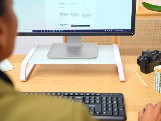 TRUST MONTA Glass Monitor Stand White