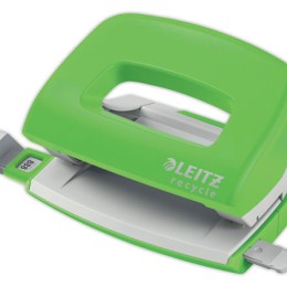 1 Perforateur Leitz Recycle 2 trous, 30 feuilles - vert