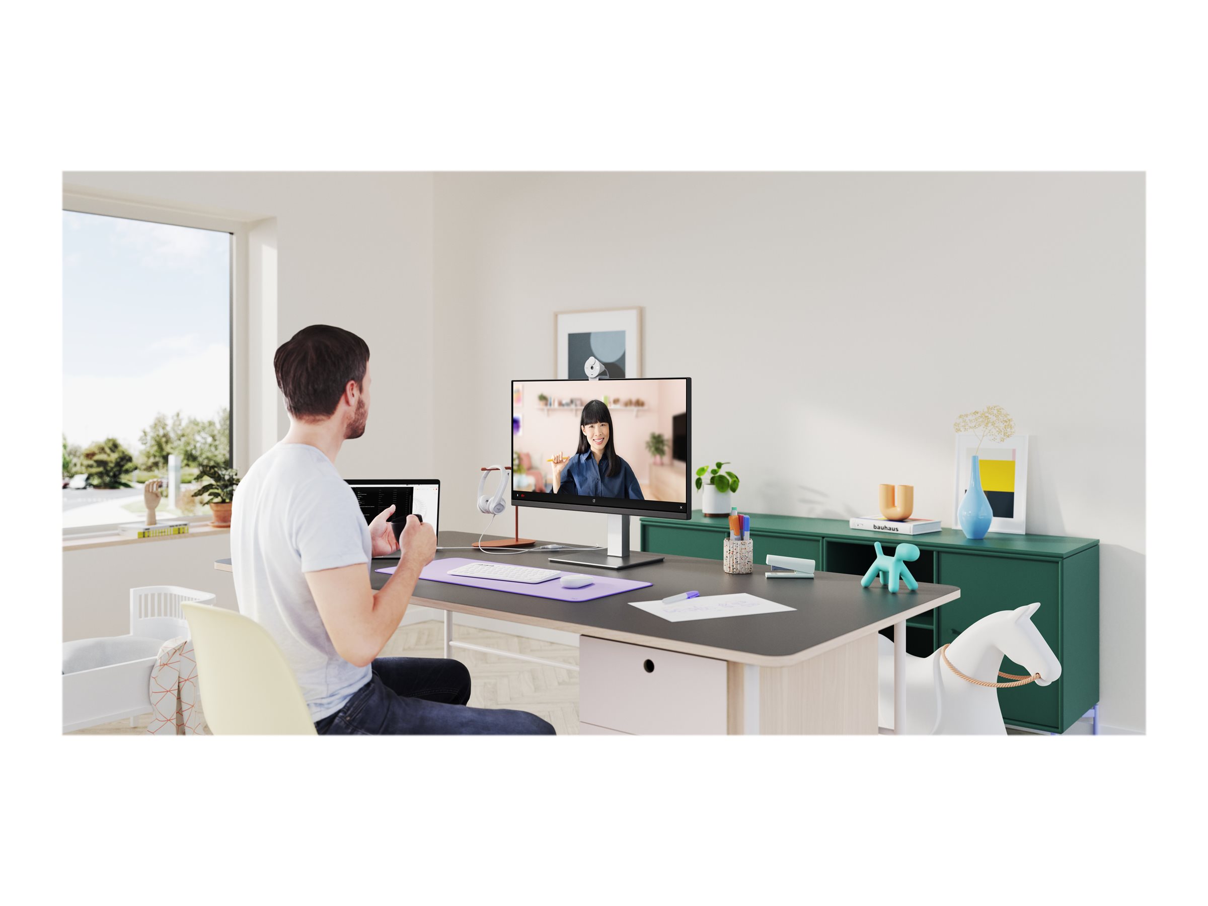 LOGITECH BRIO 300 Webcam colour 2 MP 1920 x 1080 720p 1080p audio USB-C