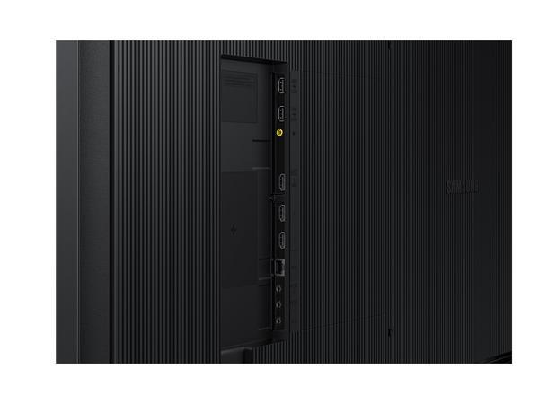 SAMSUNG 43inch UHD/4K 16:9 QB43C Slim-LED 350nits Speakers 2x10W black 3xHDMI 2.0 USB 2.0 x 2 Ethernet WiFi Dualband BT Brightness