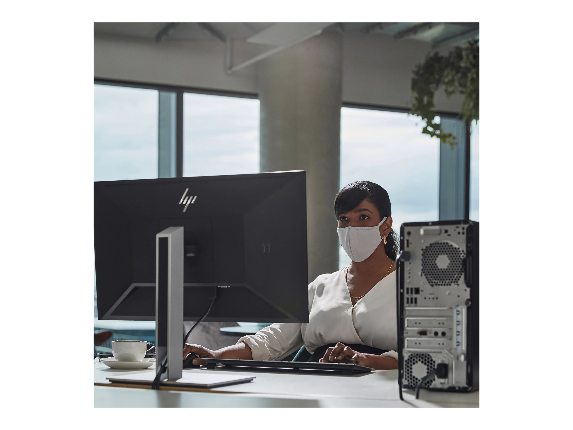 HP Pro Tower 400 G9 Intel Core i3-14100 8Go DDR5 256Go SSD W11P 1/1/1