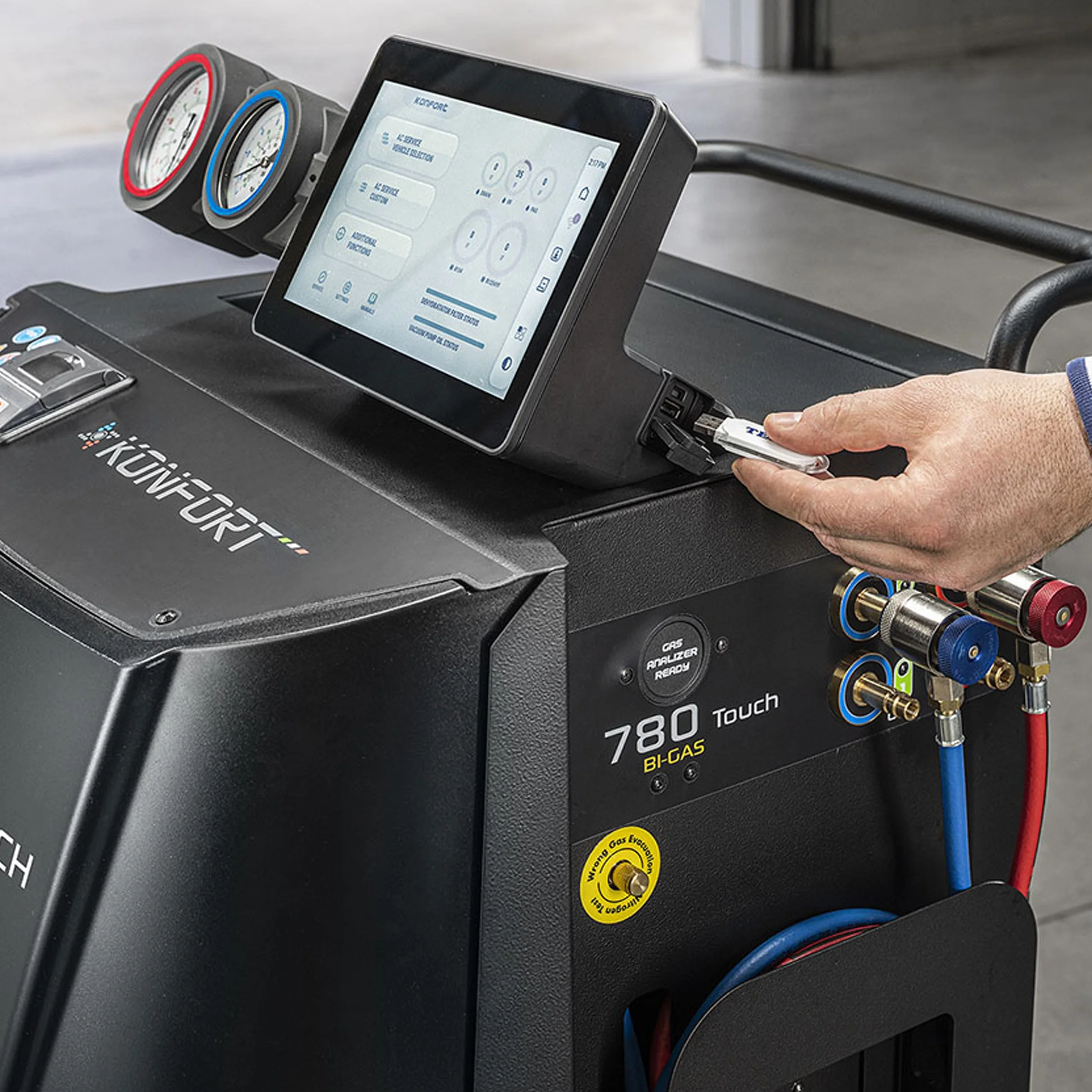 STATION DE CLIM KONFORT 780 TOUCH BI-GAS