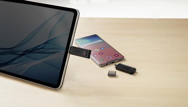 KINGSTON 128Go USB-C 3.2 Gen1 DataTraveler 70