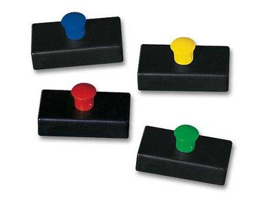 1 Lot de 4 Aimants rectangulaires à bouton 27x14 mm - assortis