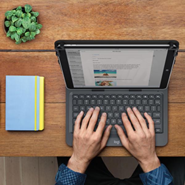 Logitech Universal Folio avec clavier intégré pour les tablettes Apple, Android et Windows 9 à 10 pouces