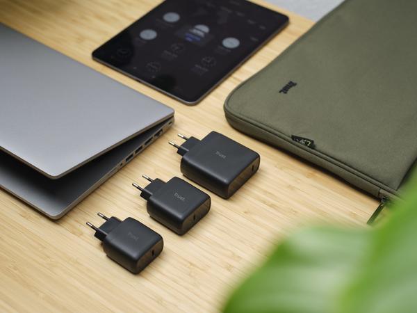 TRUST MAXO 100W USB-C Charger Black