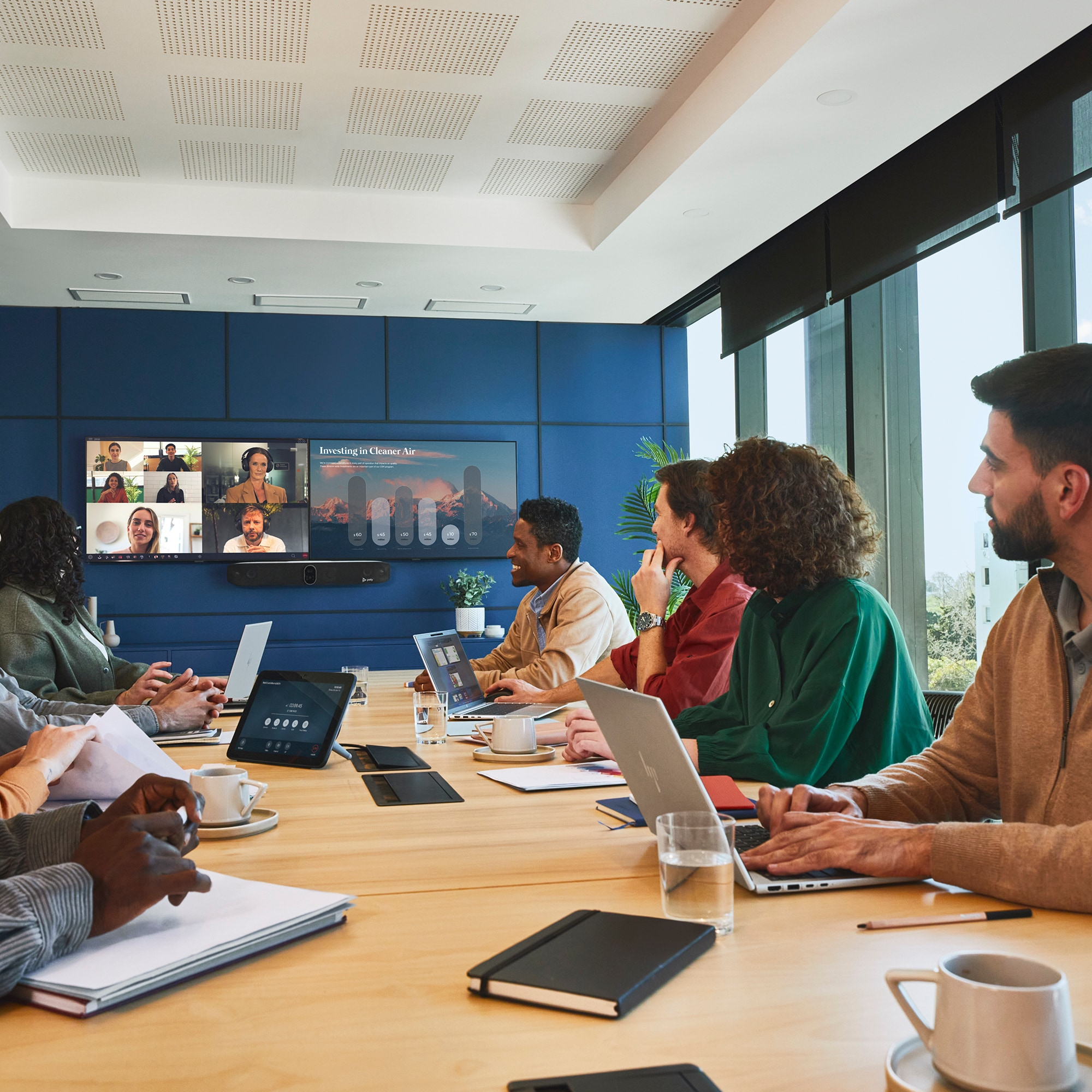 HP Poly Studio X72 All-In-One Video Bar with TC10 Controller Kit