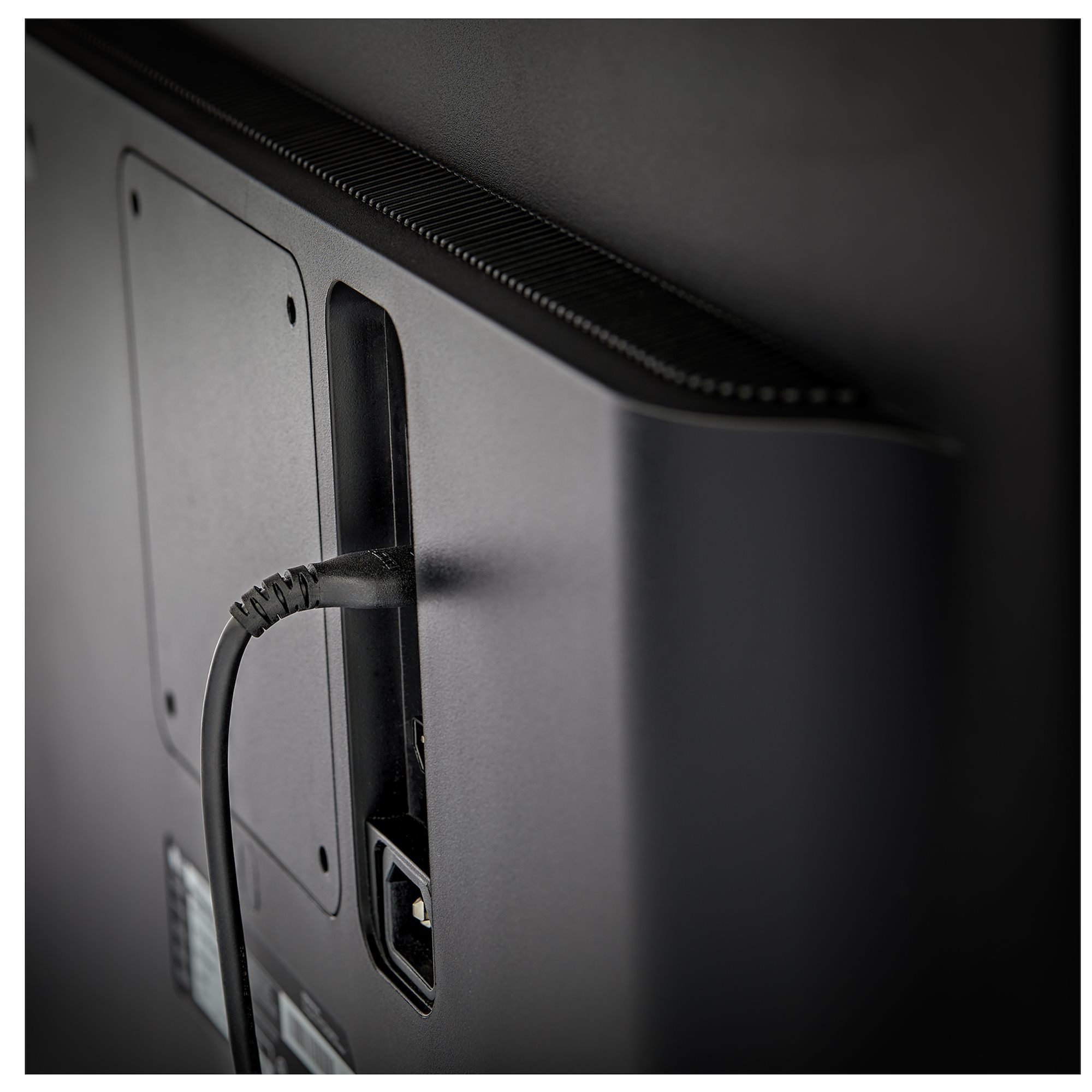 Ce câble HDMI haute vitesse avec Ethernet résiste aux exigences quotidiennes de connexion de vos appareils HDMI. Testé pour résister à l''usure d''une utilisation quotidienne, ce câble robuste convient aussi bien aux professionnels qu''aux particuliers.Co