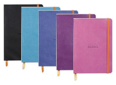 1 Carnet broché Rhodiarama A5 160 pages,ligné, couverture souple noire