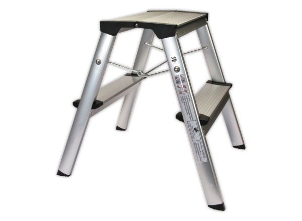 1 Marchepied aluminium pliant