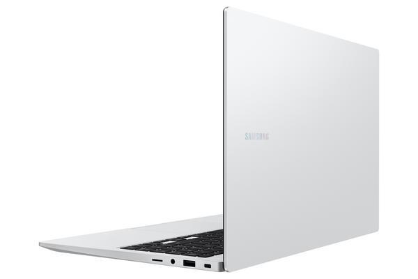 GB4 15.6" i7U 16/512GB W11P