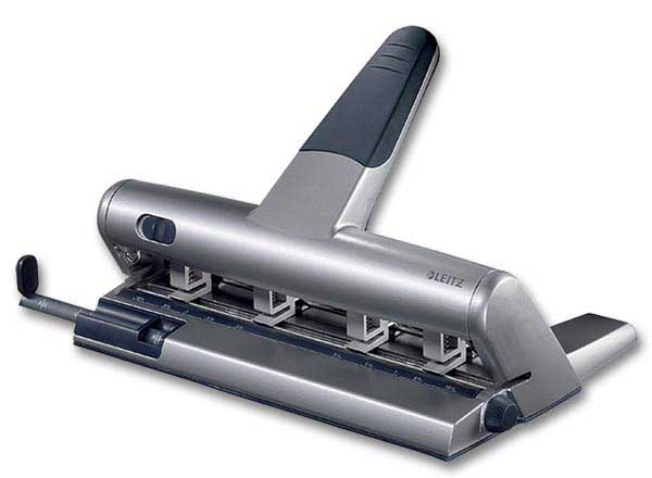 1 Perforateur  4 trous LEITZ 5114 réglable-30 feuilles