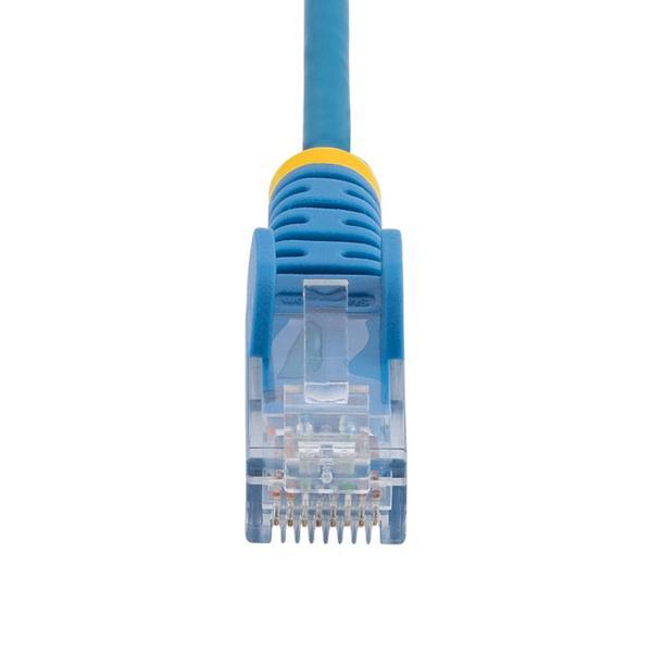Ce câble CAT6 fin répond à toutes les spécifications de câble patch de catégorie 6 et fournit une connexion réseau Gigabit fiable dans les centres de données haute densité. Passage facile des câbles.