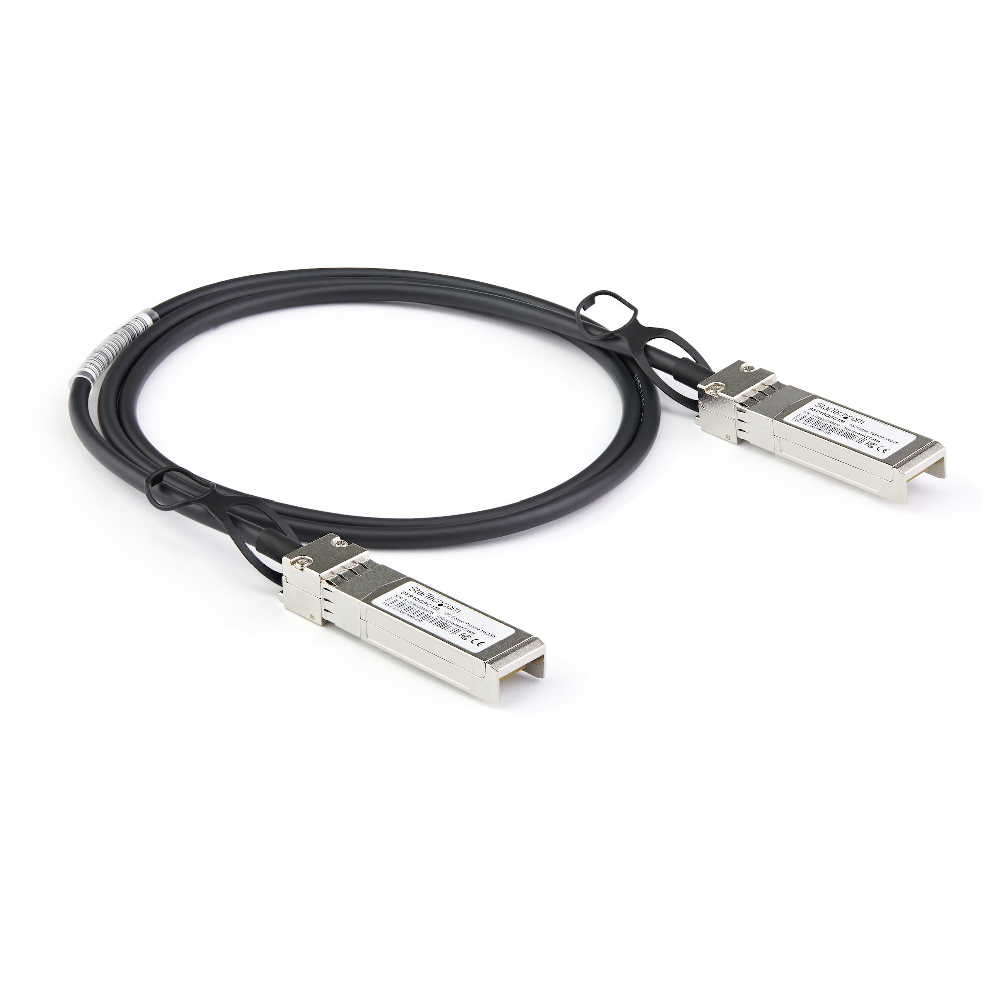 Le DACSFP10G3M est un câble SFP+ en cuivre à raccordement direct compatible Dell EMC DAC-SFP-10G-2M, qui est conçu, programmé et testé pour fonctionner avec des commutateurs et des routeurs compatibles avec la marque Dell EMC et qui respecte les normes MS