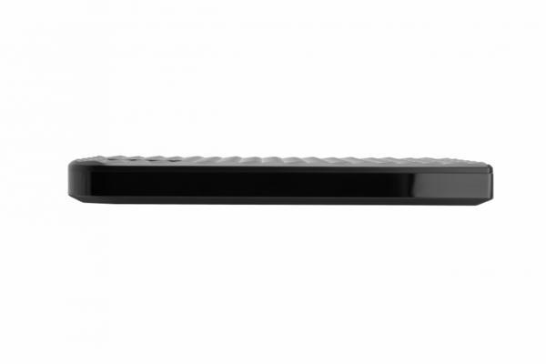 Emportez vos données partout avec vous grâce au SSD externe portable Verbatim Store 'n' Go. Avec une capacité de stockage généreuse de 512 Go et une connectivité USB 3.2 Gen 1 via un connecteur USB-C, ce SSD offre une solution de stockage portable rapide