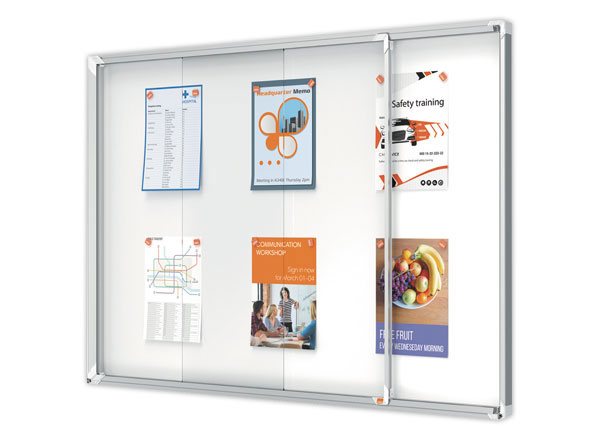 1 Vitrine d'intérieur avec  porte coulissante Premium Plus 18A4  NOBO
