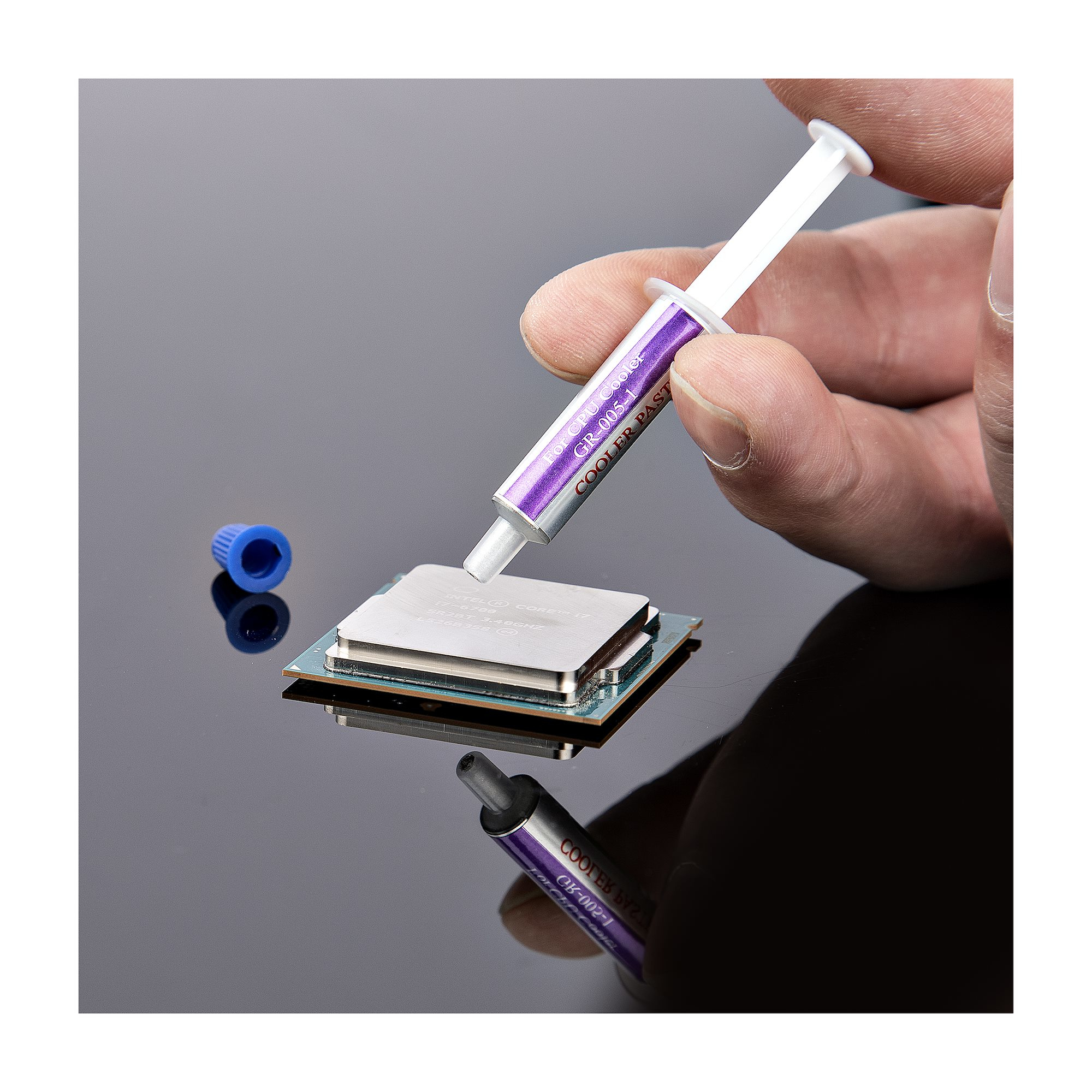 StarTech.com Pâte Thermique PC - Graisse Thermique pour Processeur, Lot de 5 Seringues Refermable (1,5g/Chacune) - Pâte Thermique GPU/CPU - Pâte Thermique Ordinateur RoHS/CE (SILV5-THERMAL-PASTE) - Pâte thermique - haute performance (pack de 5)