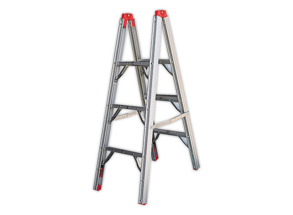 1 Escabeau 3 marches pliable extra plat