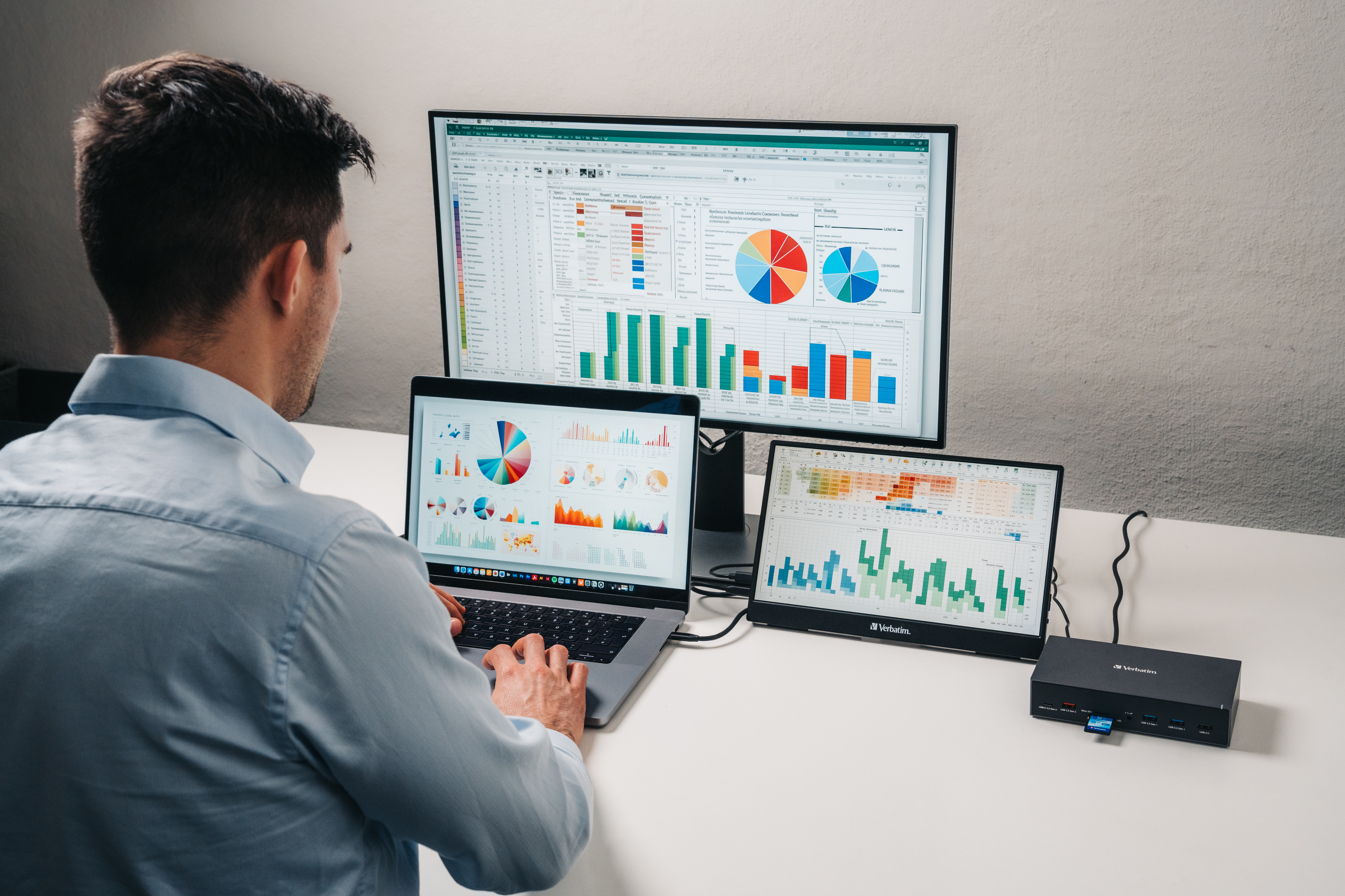 Verbatim Pro - Station d'accueil - USB-C - 2 x DP, 3 x HDMI - 1GbE - 120 Watt