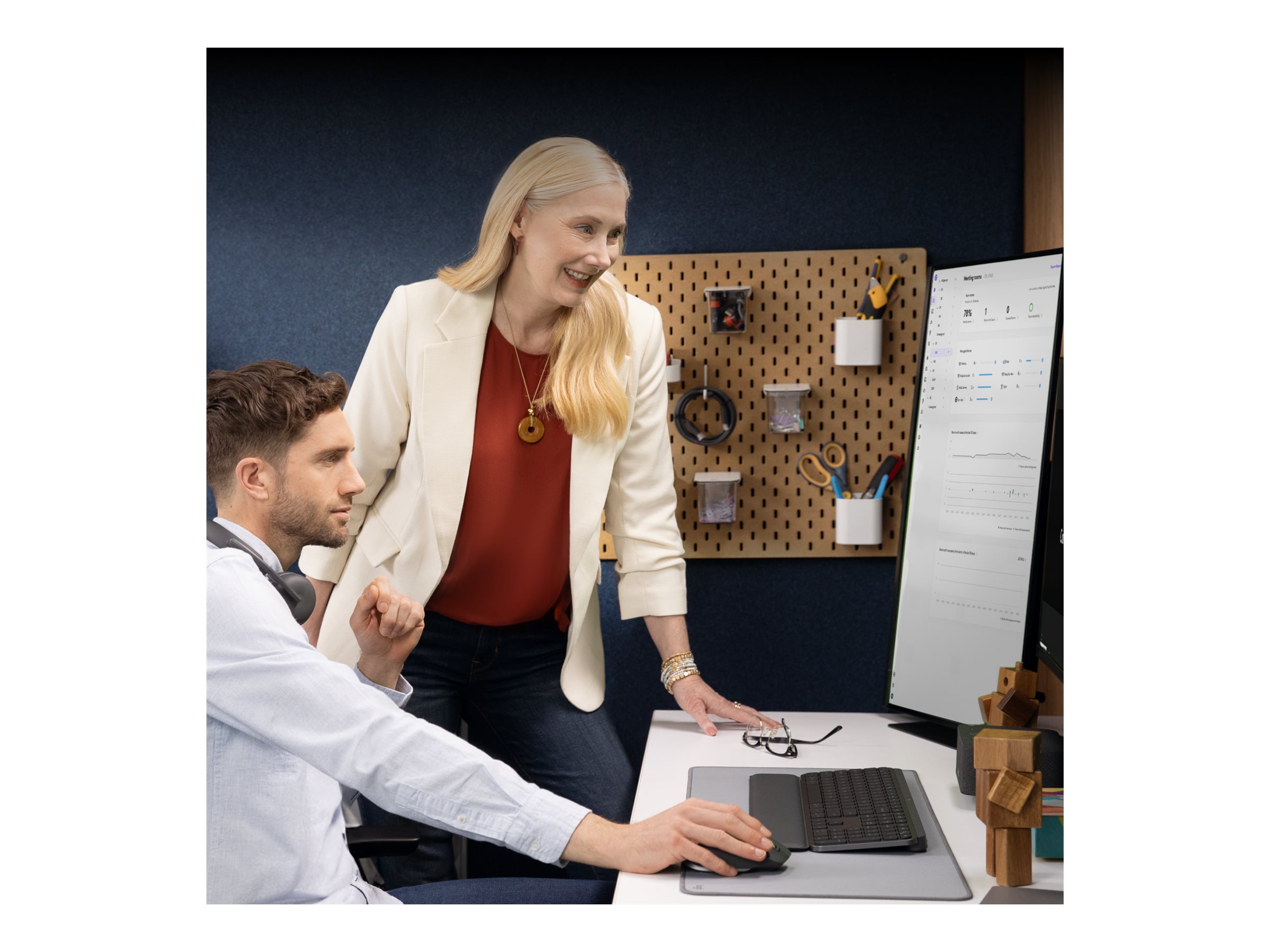 Logitech Essential for Rooms | Three Year Service Plan - Licence d'abonnement (3 ans) + Logitech Basic Support - 1 pièce