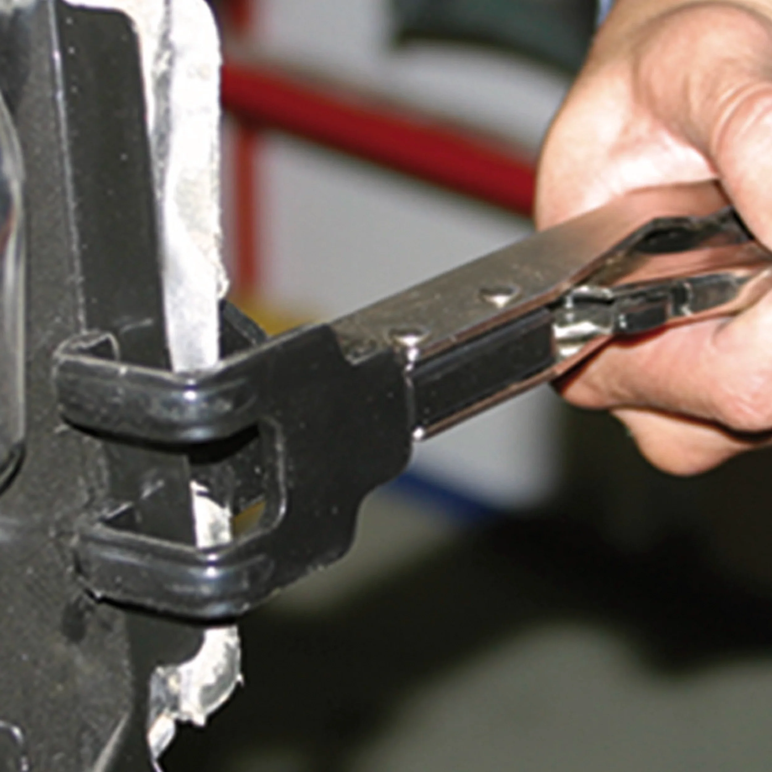 6 PINCES CARROSSERIE