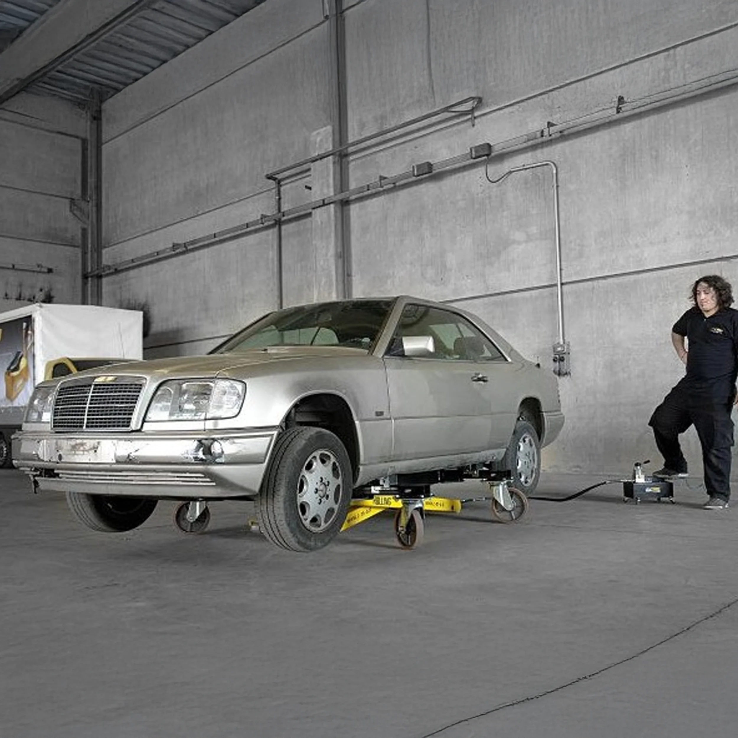 ELEVATEUR HYDRAULIQUE MOBILE 3T 