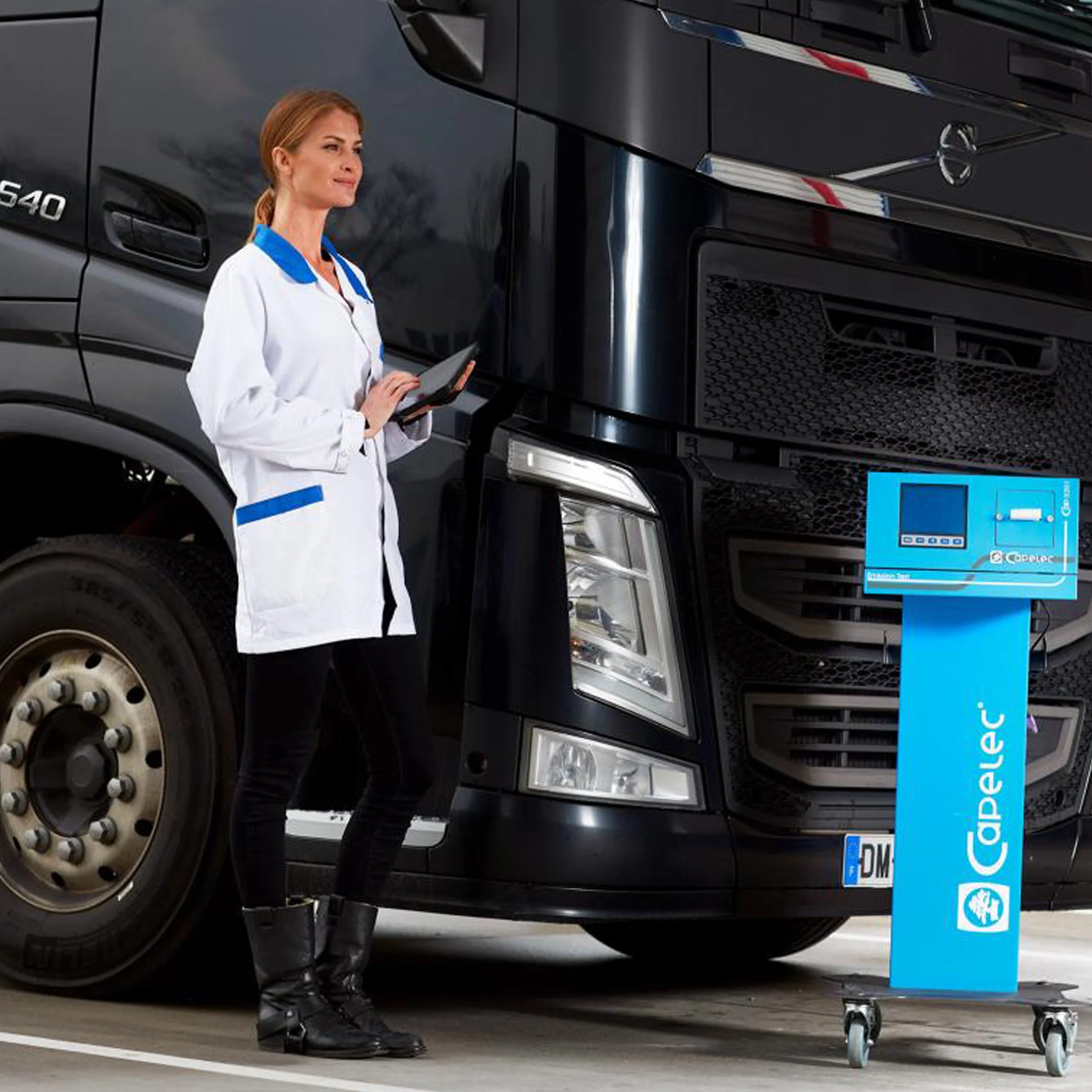 ANALYSEUR 4 GAZ AVEC SERVANTE