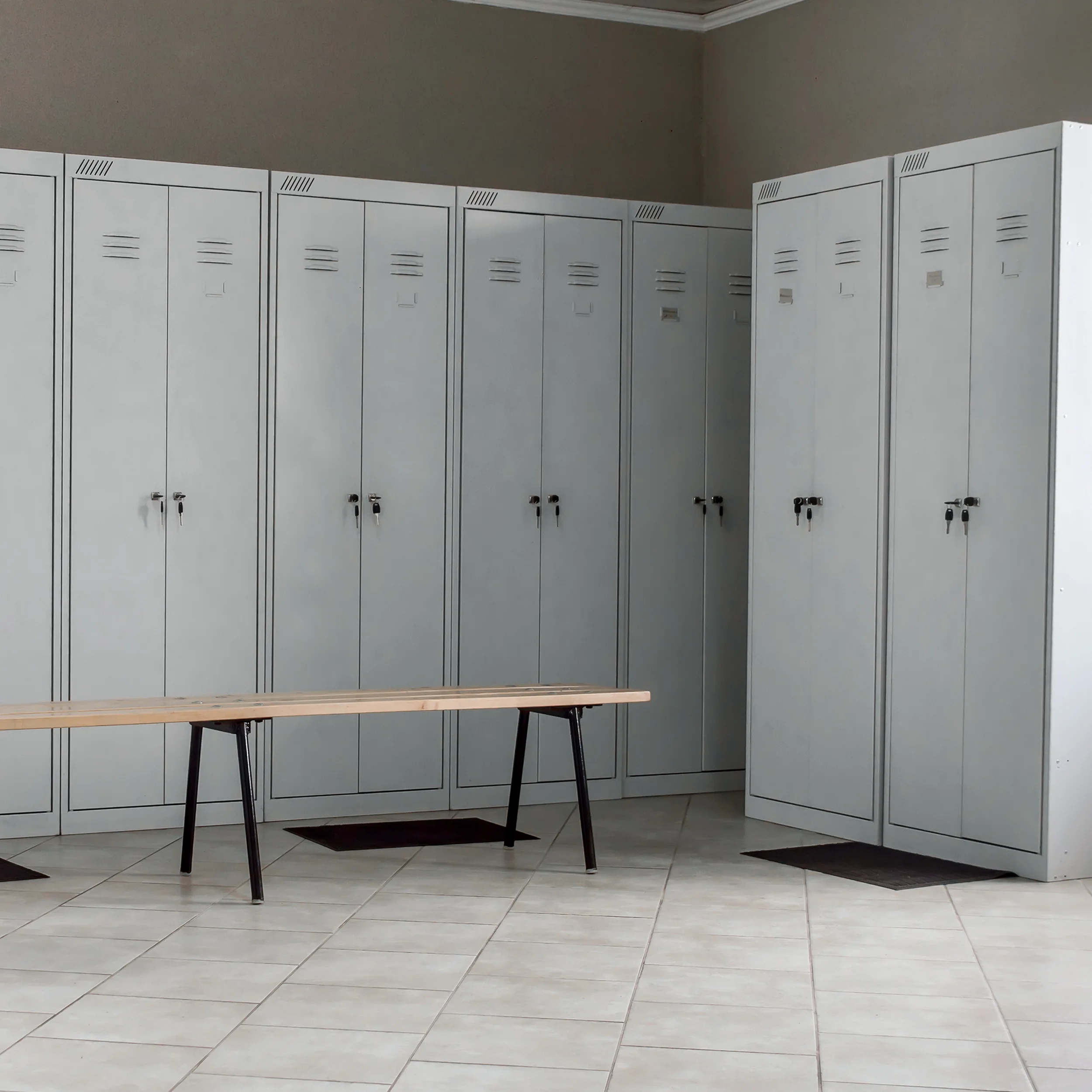 VESTIAIRE ATELIER INDUSTRIE SANS PIEDS