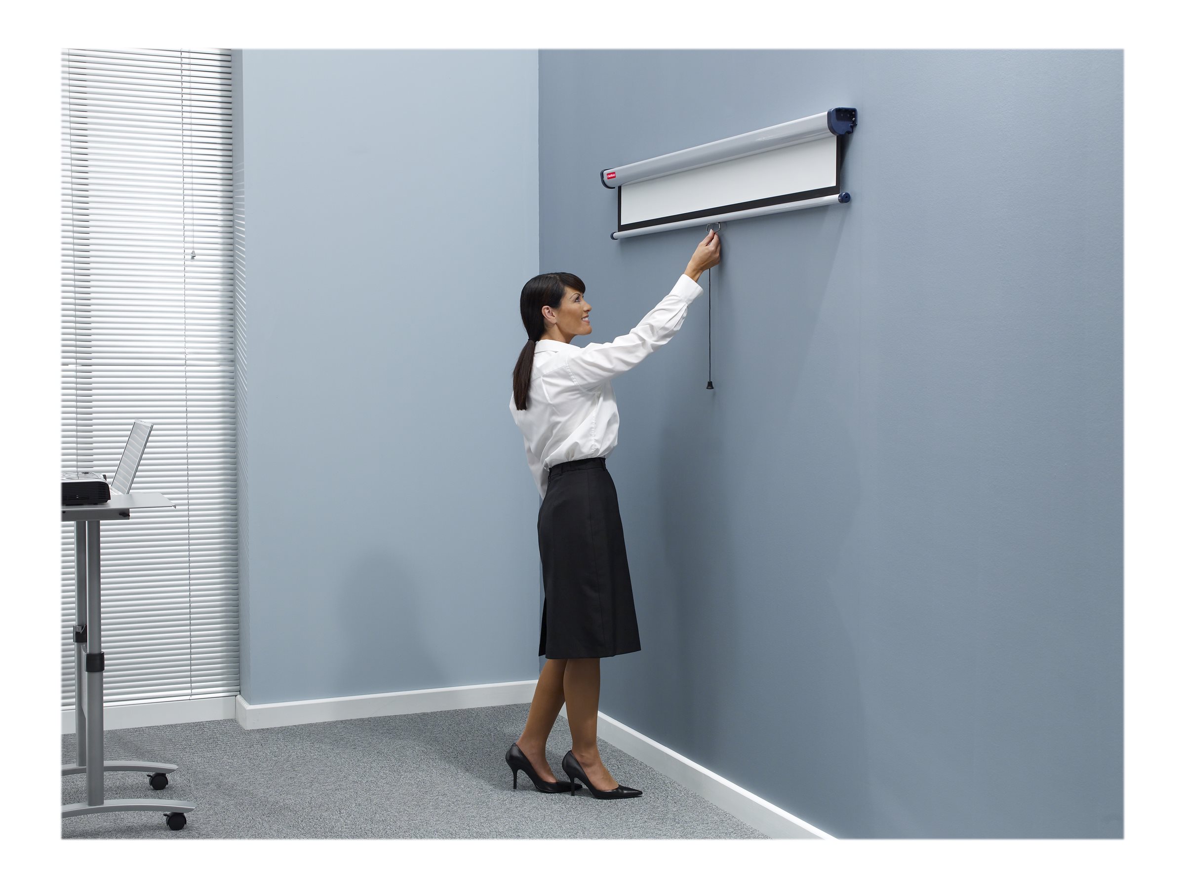 1 Écran mural format 16/10 175 x 109 cm