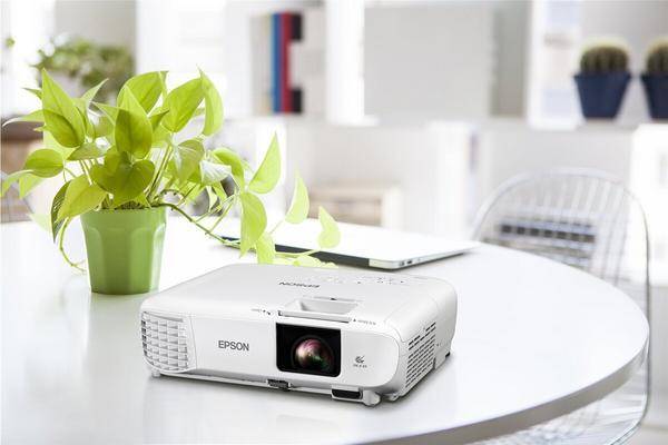 1 Vidéoprojecteur EPSON EB-W49