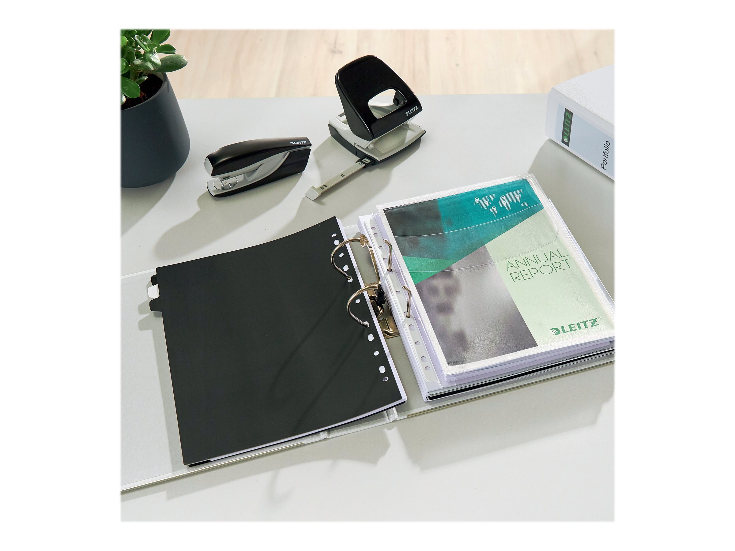 1 Classeur à levier LEITZ 180° - Dos 8 cm- Blanc