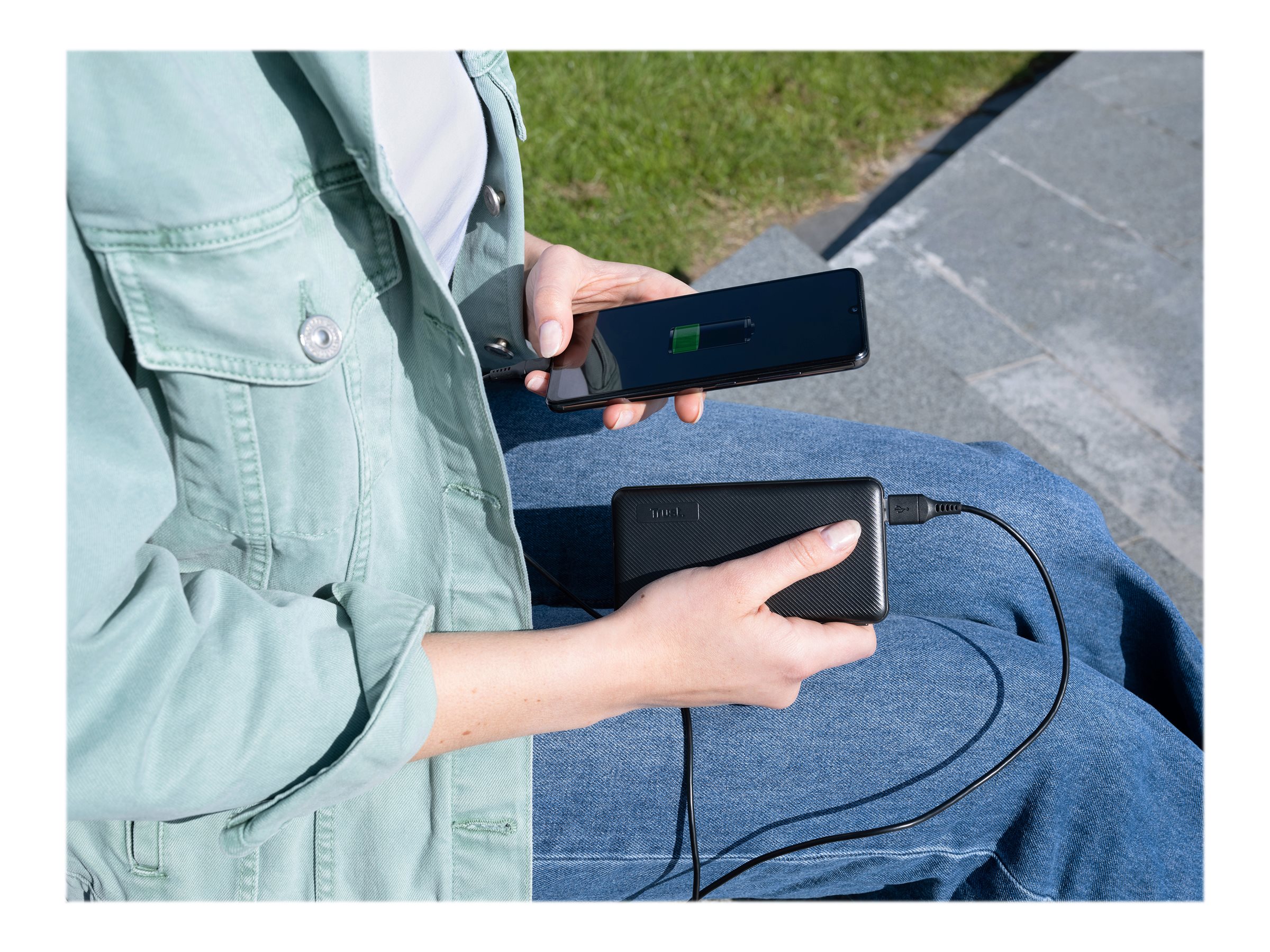 1 Batterie externe Powerbank Trust PrimoEco 10.000 mAh - Noir